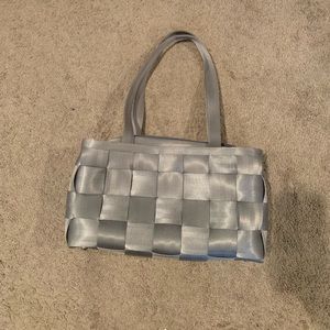 Harvey’s Silver seatbelt bag